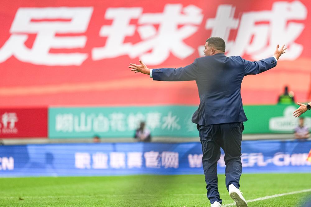佩顿二世谈与纳吉冲突经历 揭首次扯掉对方头带及不必要动作背后原因